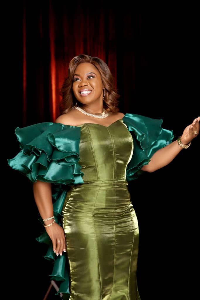 Estelle Safowaa(Australia)